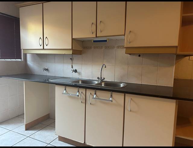 3 BEDROOM SIMPLEX TO LET IN UMTENTWENI